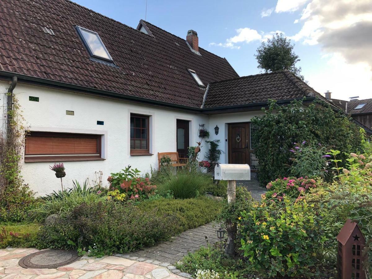 2 Basthorst Basthorst (Schleswig-Holstein)